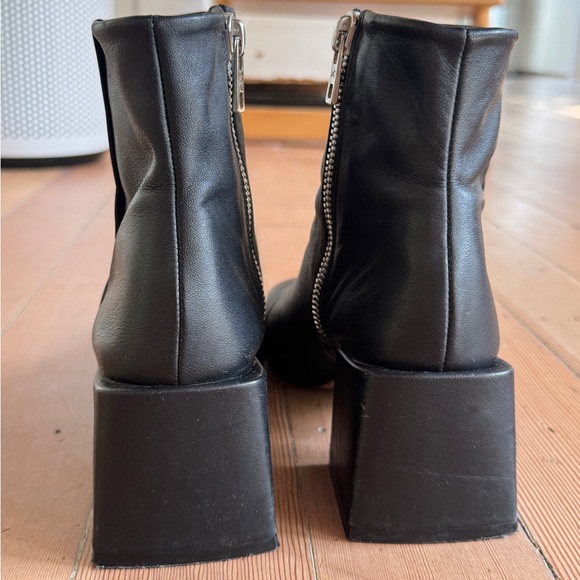 LOQ Lazaro Boots - Picture 2 of 6